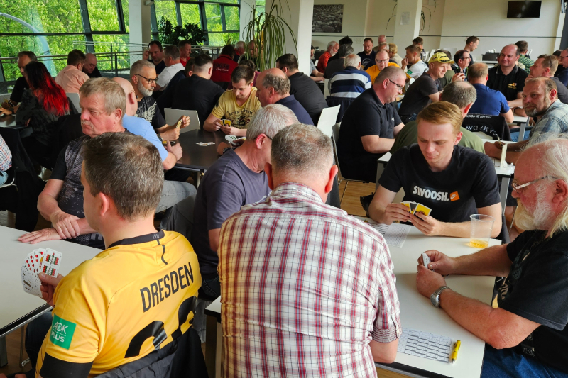9. Dynamo-Skatturnier: Spannung am Kartentisch