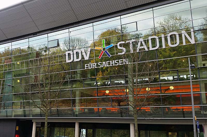 dynamo-stadion-haupttribüne